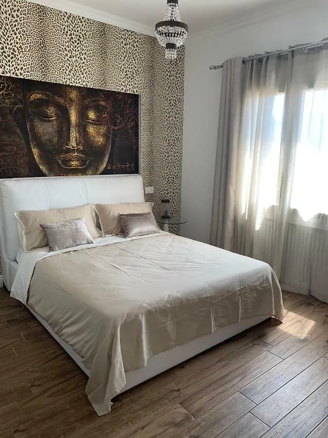 Luxury Suite Rimini 0*,